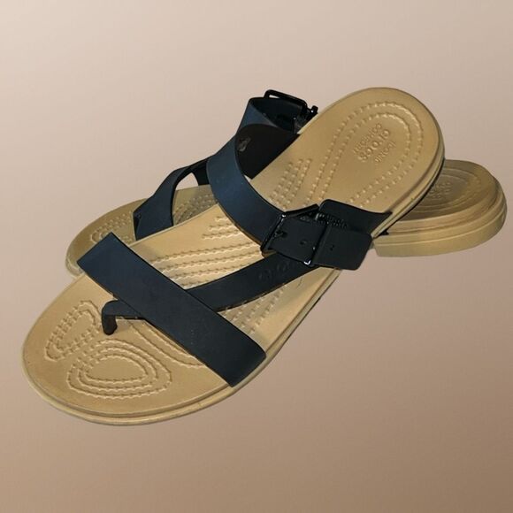 Women’s Crocs Black Tan Tulum Toe Post Sandals Size 6 - Picture 1 of 7